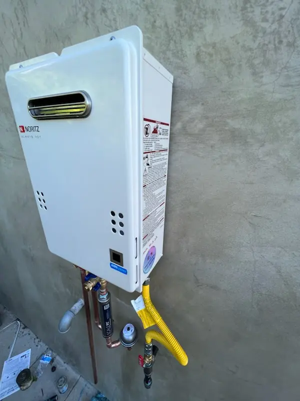 Tankless water heater installation for Pasadena homes
